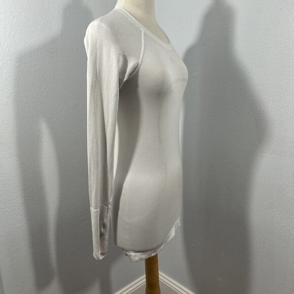 Lululemon Swiftly Tech Womens 4 Light Gray long sleeve Top - Picture 5 of 13